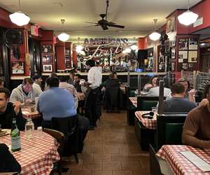 Lombardi's NYC interior